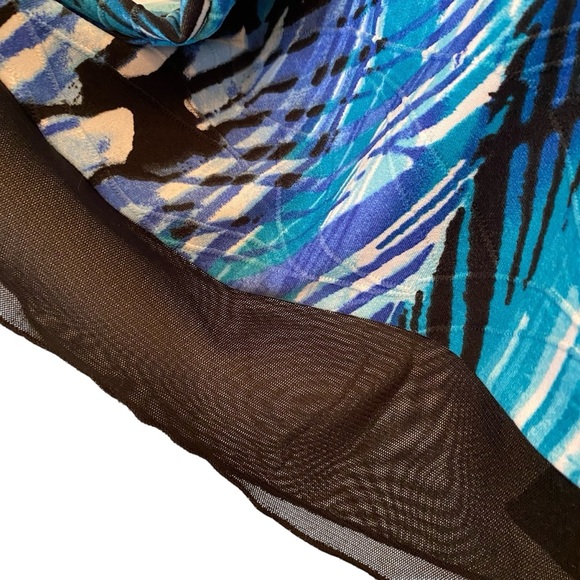 Blue pattern flowy top - XL - Picture 3 of 4